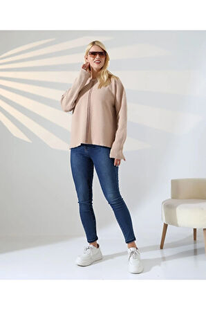 Ön Çizgili Yumuşak Dokulu Triko Kazak