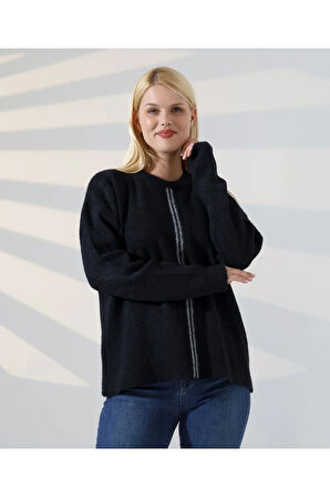 Ön Çizgili Yumuşak Dokulu Triko Kazak