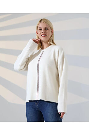 Ön Çizgili Yumuşak Dokulu Triko Kazak