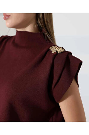 Zarif Omuz Detaylı Dik Yaka Triko Bluz