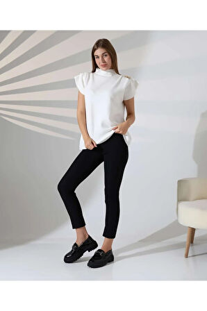 Zarif Omuz Detaylı Dik Yaka Triko Bluz