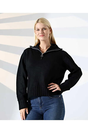 Yüksek Yaka Fermuarlı Triko Kazak