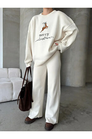 Yılbaşı Temalı Triko Takım – Merry Christmas Yazılı Rahat Kombin