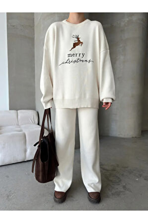 Yılbaşı Temalı Triko Takım – Merry Christmas Yazılı Rahat Kombin