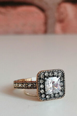 Elmas Montür Baget Yüzük