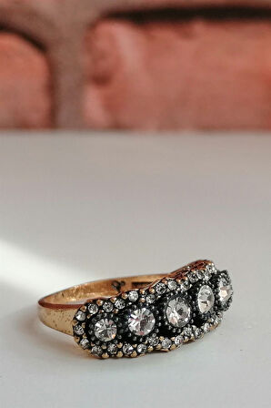 Elmas Montür 7 Taş Yüzük