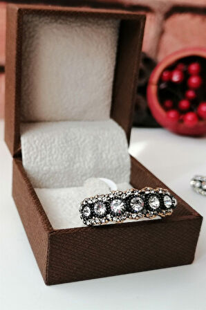 Elmas Montür 7 Taş Yüzük