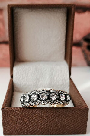 Elmas Montür 7 Taş Yüzük