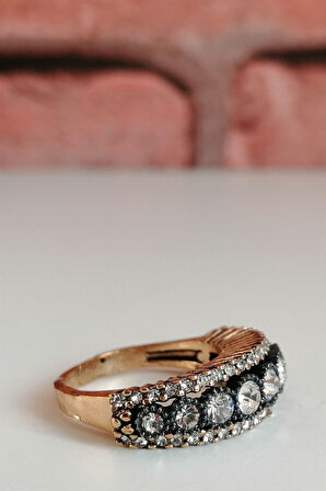 Elmas Montür 9 Taş Yüzük