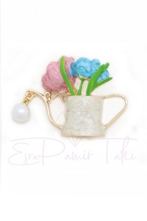 İncili Çiçek Bahçe Sulama Kabı Broş