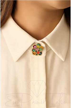 Renkli Yapraklı Çiçek Düğme Süsü Broş