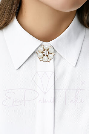 İncili Taşlı Gül Düğme Süsü Broş