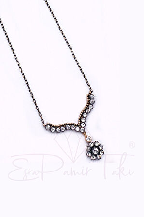 Elmas Montür Çiçek Kolye