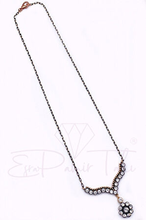 Elmas Montür Çiçek Kolye