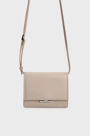 Calvin Klein KADIN OMUZ ÇANTASI
