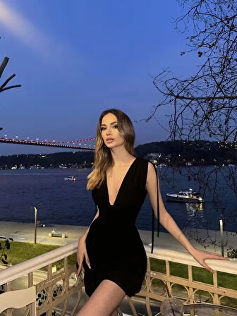 EQURİ Omuzu Ip Askılı Şortlu Elbise - Siyah