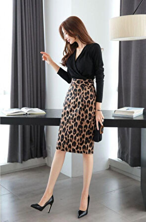 EQURİ Kadın Uzun Kollu Kruvaze Yaka üst Ithal Krep Alt Dalgıç Leopar Detaylı Elbise