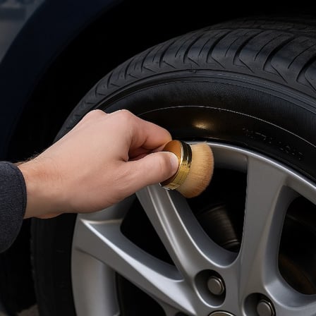 Premium Temizlik Ürünü Oto Bakım Gereci Tekerlek Parlatıcı Hazneli Lastik Parlatma Fırçası