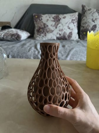 3D Baskı Petek Dokulu Vazo - Delikli Dekoratif Vazo-Kahverengi