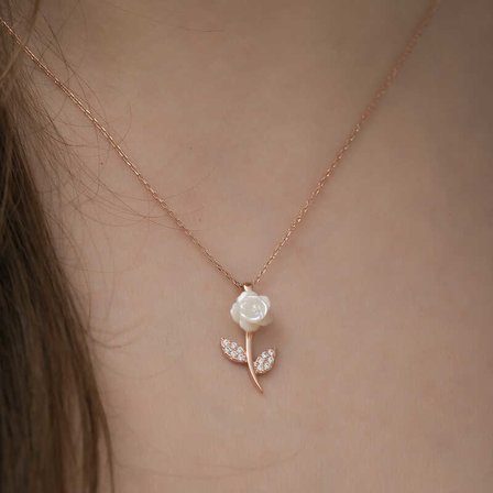 925 Ayar Gümüş Rose Beyaz Gül Kadın Gümüş Kolye