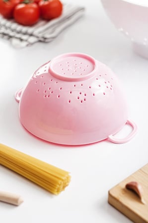 Akrilik Soft Pembe Mini Pirinç Süzgeçi & Bakliyat Süzgeçi (3 SU BARDAĞI ÖLÇÜLÜ)