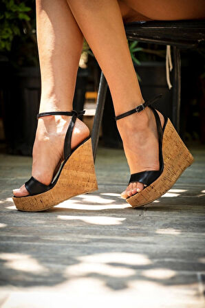 Kadın Moda Çapraz Baret Dolgu Topuklu Ayakkabı Şık ve Zarif Abiye Ayakkabı