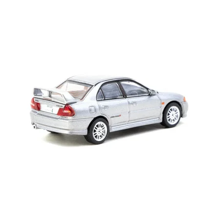 1/64 Model Araç