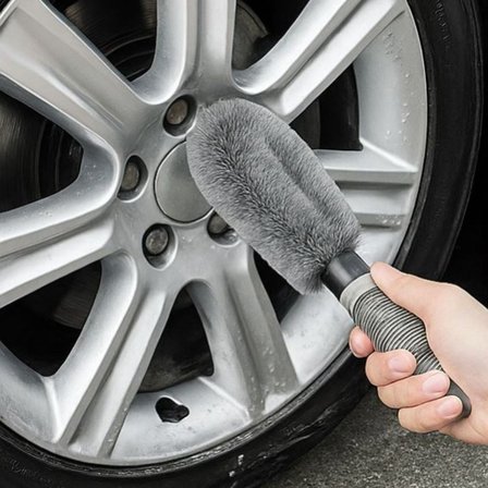 Gri Oto Jant Temizleme Fırçası – Ergonomik Saplı, Lastik ve Jant Detay Temizliği İçin Güçlü Kıllı Fırça