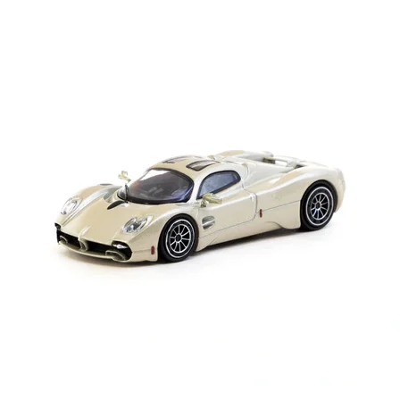 1/64 Model Araç