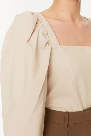 Moda Kare Yaka Dokuma Slim Fit Düz Desen Casual Günlük Regular Truvakar Kol Kol Bluz