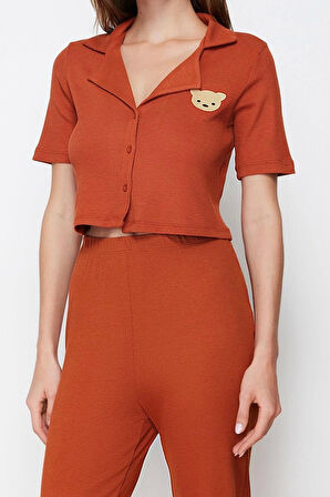 Tarz Rahat Kısa Kollu Boru Paça Düz Nakışlı Kaşkorse Örme Pijama Takımı