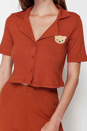 Tarz Rahat Kısa Kollu Boru Paça Düz Nakışlı Kaşkorse Örme Pijama Takımı