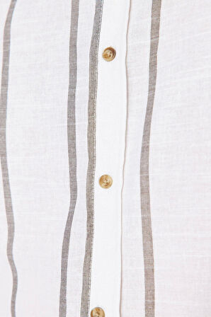 Şık Çizgili Desen Düğmeli Yaka Slim Fit Düğmeli Yaka Apoletli Çizgili Gömlek