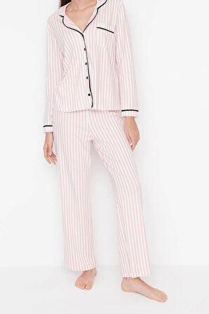 Tarz Rahat Uzun Kollu Geniş Paça %100 Pamuklu Çizgili Biyeli Örme Pijama Takımı