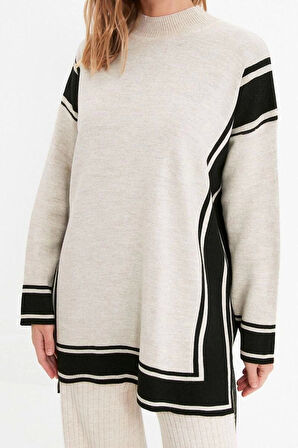 Stil Modern Kadın Midi Düşük Kol Dik Yaka Tesettür Çizgili Triko Kazak