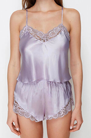 Tarz Rahat Kolsuz Kol Boru Paça Dantel Detaylı İp Saten Dokuma Pijama Takımı