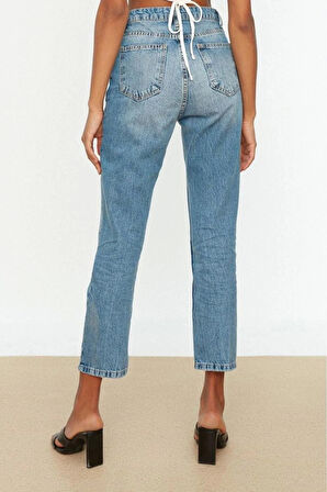 Stil Kadın Moda Denim Kot Pantolon Regular Boru Paça Mavi Yırtık Detaylı Yüksek Bel Jeans