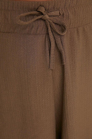 Moda Örme Normal Bel Geniş Paça Gündelik Vizon Rahat Kesim Normal Bel Bürümcük Dokulu Şort