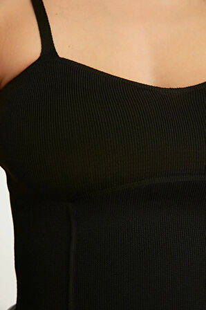 Moda Kalp Yaka Triko Slim Düz Desen Casual Günlük Super Crop Askılı Kol Bluz