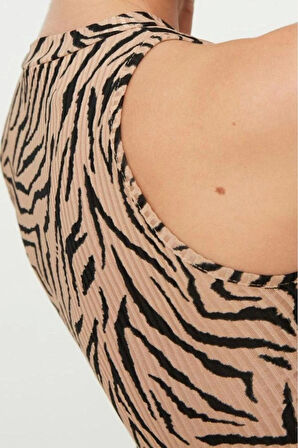 Moda Halter Yaka Örme Slim Animal Desen Casual Günlük Regular Kolsuz Bluz