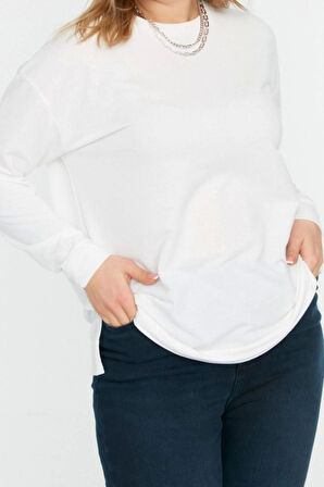 Büyük Beden Tarz Relaxed Bisiklet Yaka Düşük Kol Uzun Yırtmaç Detaylı İnce Örme Sweatshirt