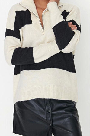 Kadın Modern Tarz Rahat Uzun Dik Yaka Çizgili Kol Regular Triko Kazak