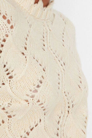 Kadın Modern Tarz Rahat Uzun Dik Yaka Ajurlu Kol Crop Triko Kazak