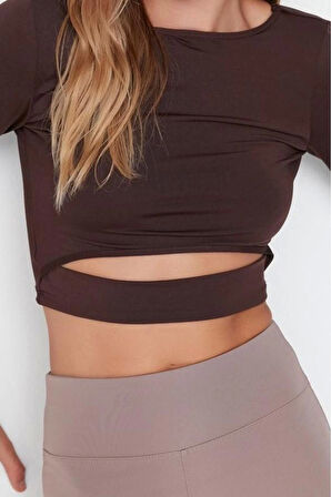 Stil Kadın Pencere Cut Out ve Baş Parmak Delik Detaylı Spor Üst Bluz Crop Örme Fitted Kalıp