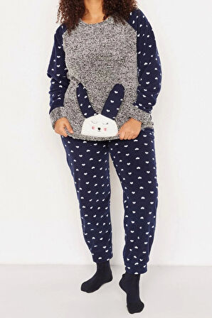 Tarz Rahat Büyük Beden Uzun Kollu Dar Paça Kalpli Polar Örme Pijama Takımı