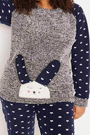 Tarz Rahat Büyük Beden Uzun Kollu Dar Paça Kalpli Polar Örme Pijama Takımı