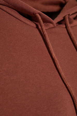 Oversize Kapüşonlu Düşük Kol Uzun Kalın İçi Polarlı Sırt Baskılı Geniş Kalıp Örme Sweatshirt