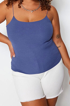 Moda Büyük Beden Kare Yaka Örme Fit Düz Desen Casual Günlük Crop Askılı Kol Bluz