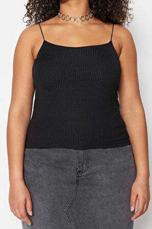 Moda Büyük Beden Kare Yaka Örme Fit Düz Desen Casual Günlük Crop Askılı Kol Bluz