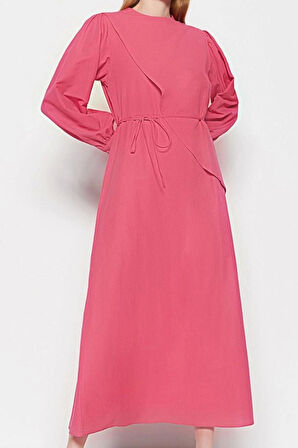 Moda Stil Regular Bisiklet Yaka Maxi Boy Tesettür Kuşaklı Önü Parçalı Pamuklu Dokuma Astarsız Elbise